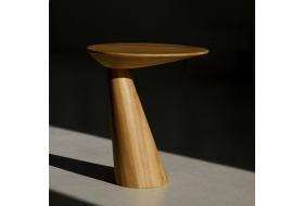 Dębowy stolik boczny Stolik Halden do salonu lub sypialni