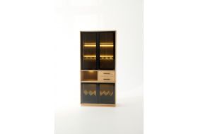 Witryna-bar Modesta z haczykami na kieliszki i półką na wino