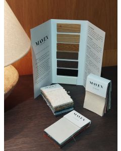 Komplet próbników tkanin i drewna dębowego