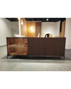 Dębowy Kredens z drzwiami w lamele i szufladami Grey Oak